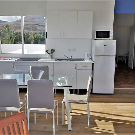 Casal Con Balcon La Vela Vivienda Vacacional Puerto Calero Exterior photo