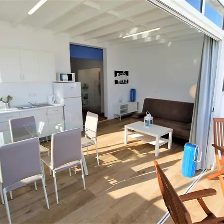 Casal Con Balcon La Vela Vivienda Vacacional Puerto Calero Exterior photo