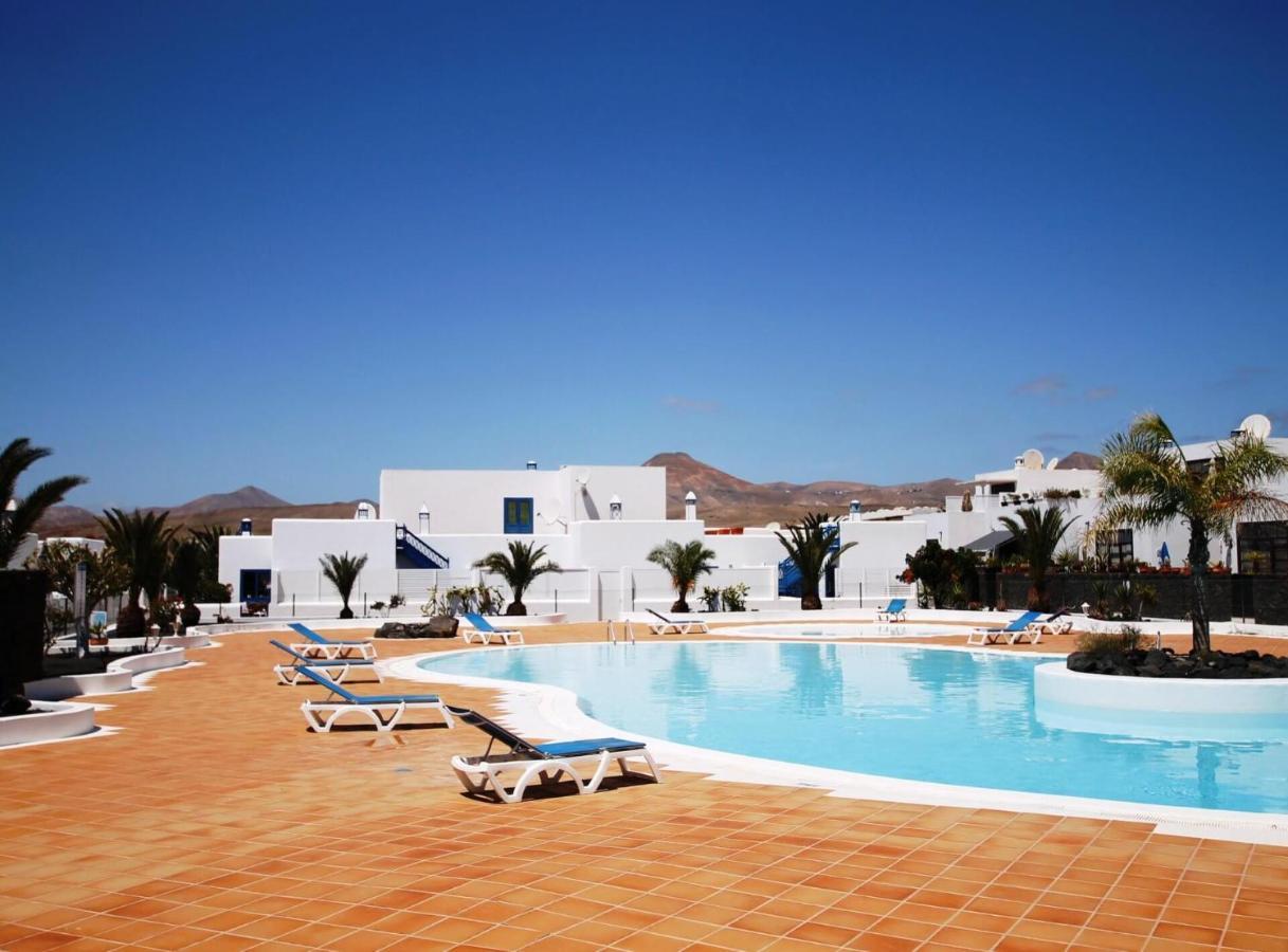Casal Con Balcon La Vela Holiday home *