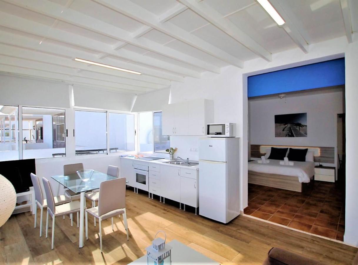 Casal Con Balcon La Vela