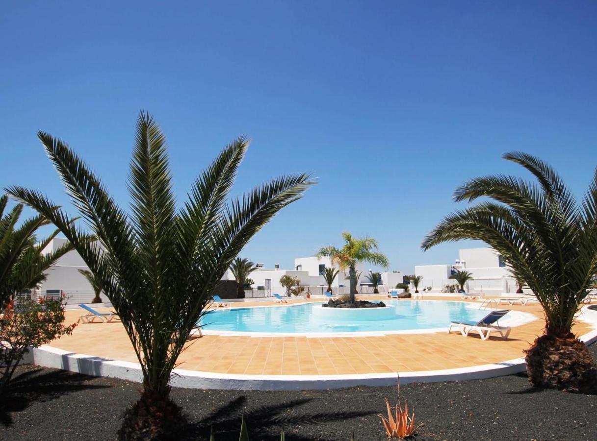 Casal Con Balcon La Vela Holiday home *