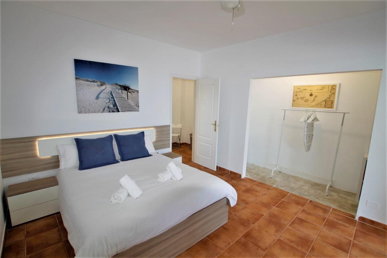 Casal Con Balcon La Vela Holiday home *